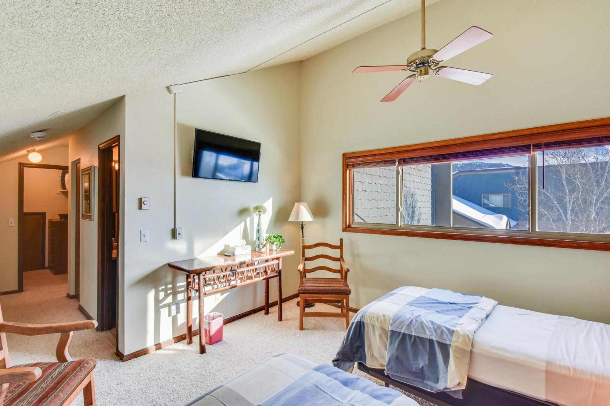Central Steamboat Condo Outdoor Hot Tub And Pool! Стимбот Спрингс Экстерьер фото